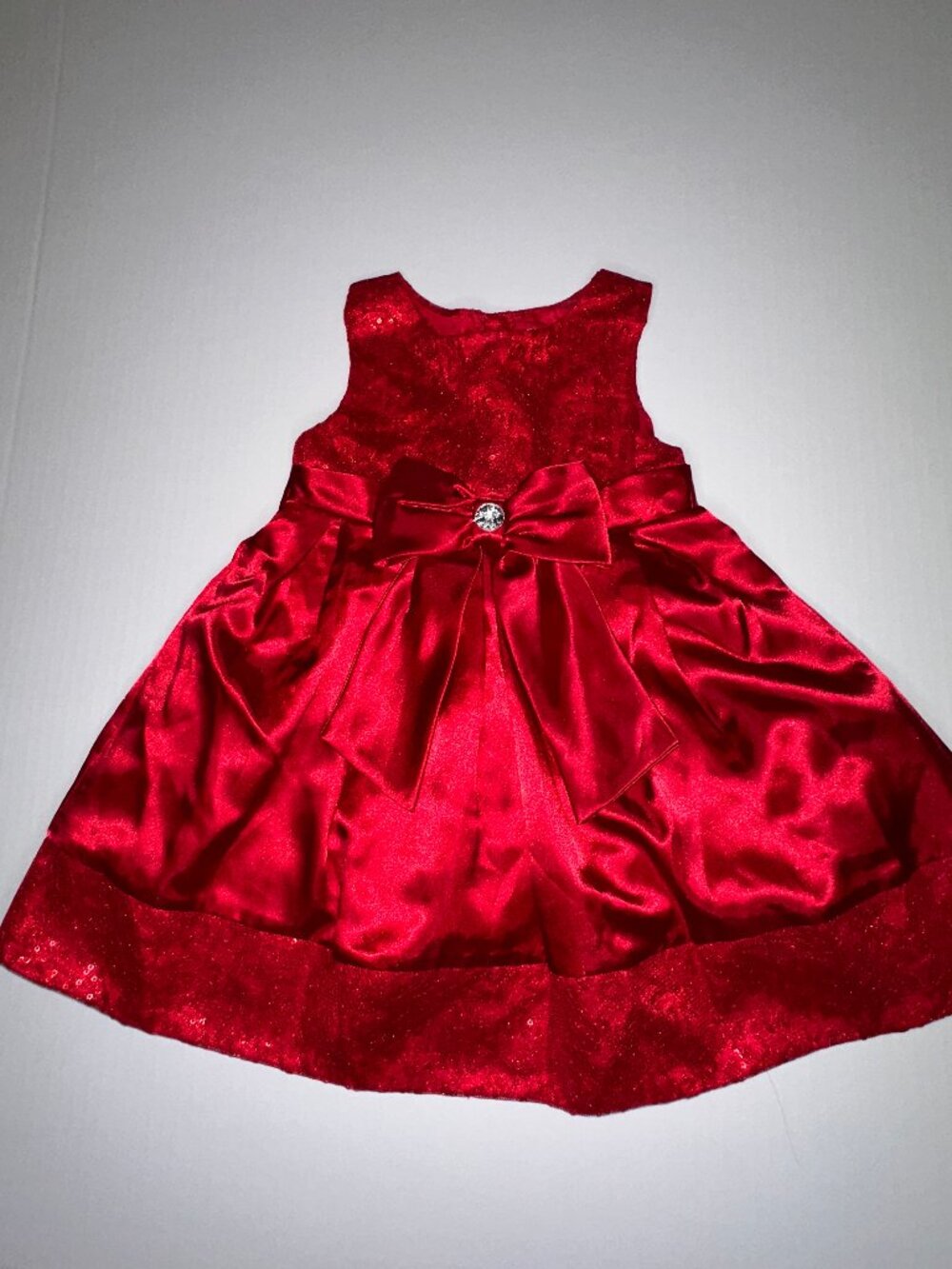 Youngland GORGEOUS satiny RED sequin trim DRESS with BIG RED BOW 3T